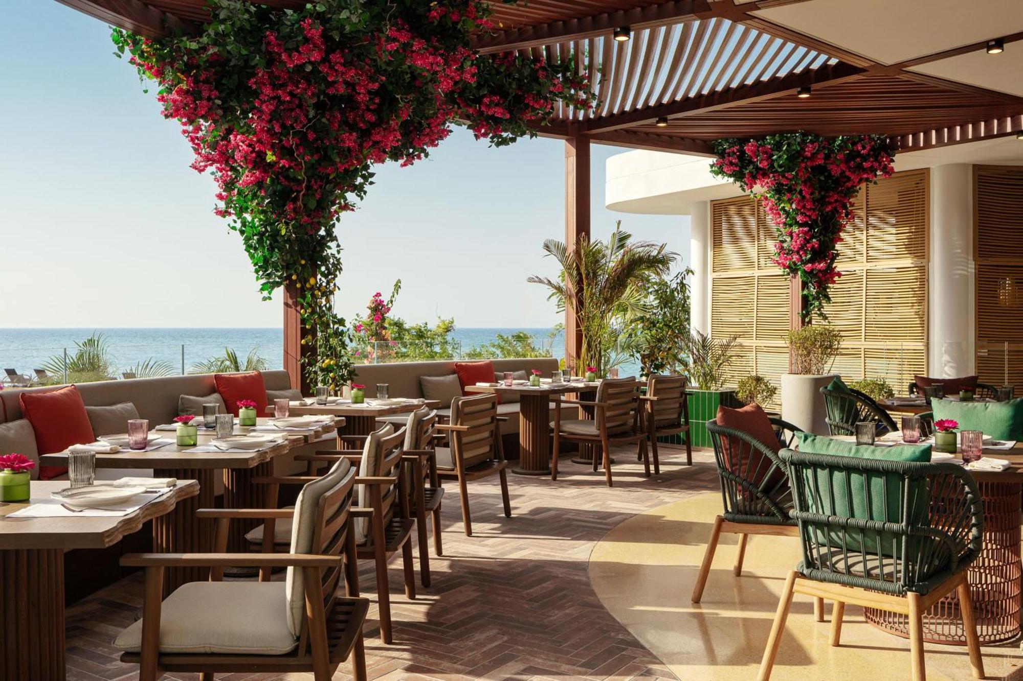 The St Regis Al Mouj Muscat Resort Exterior photo